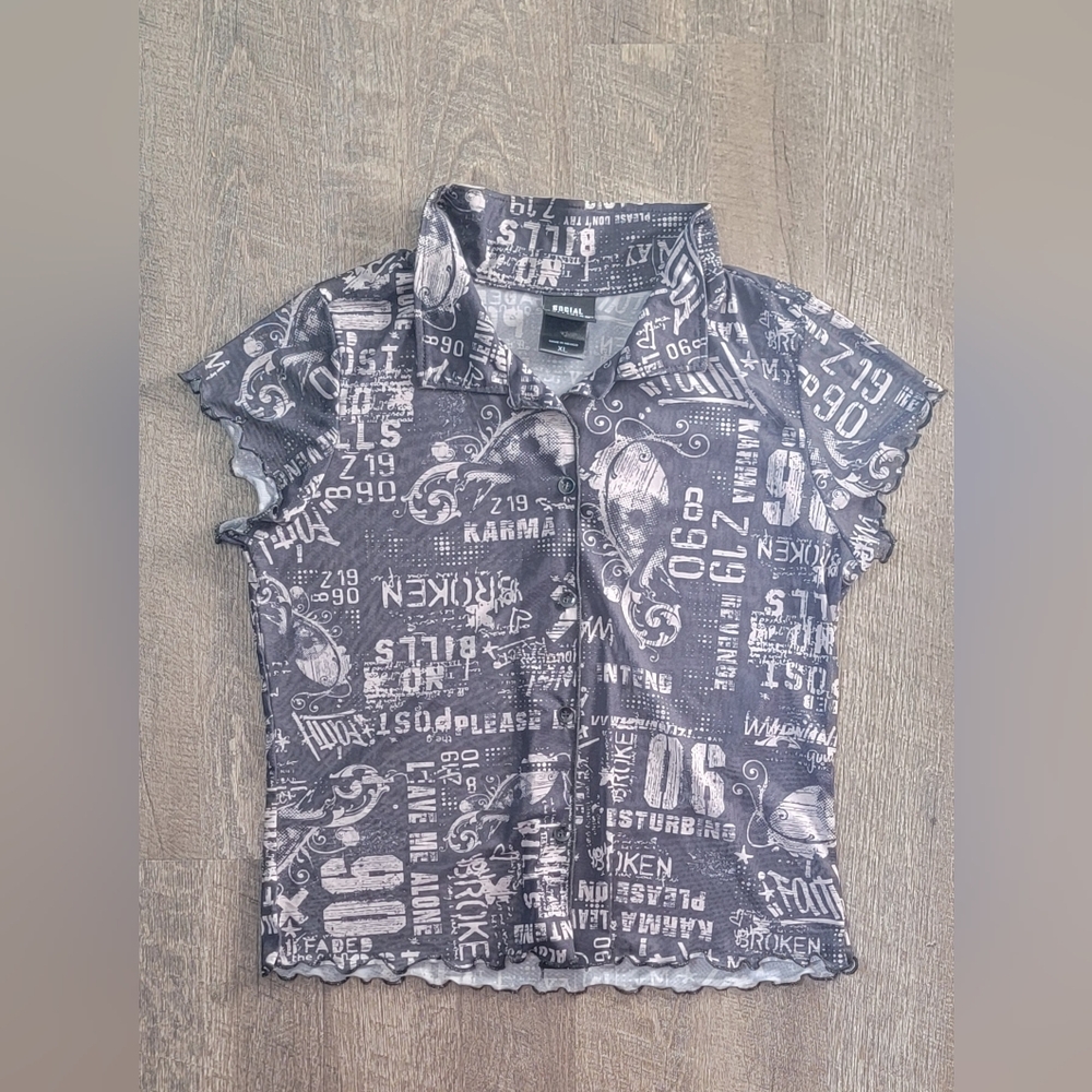 Social Collision Hot Topic Newsprint Mesh Short Sleeve Top Juniors XL Black Whit - Picture 6 of 11